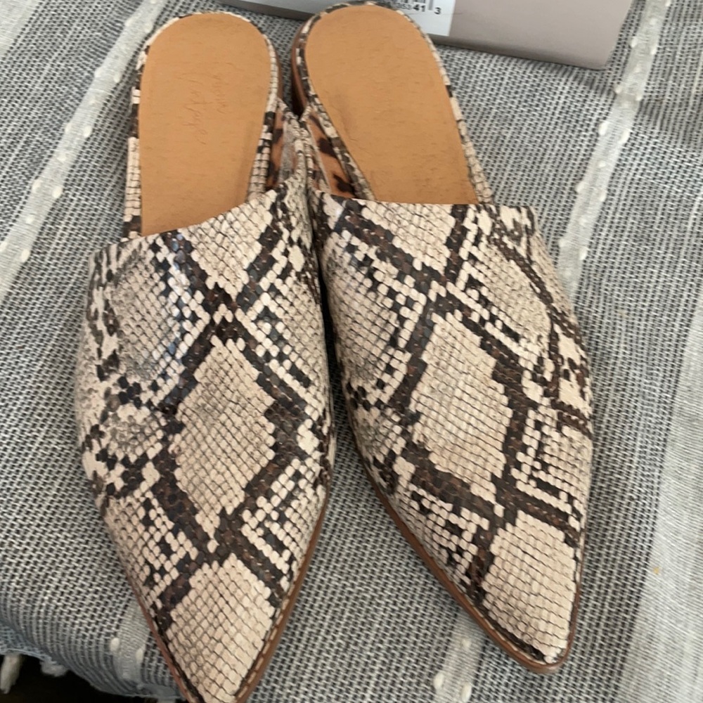 Crown Vintage snake mules 8